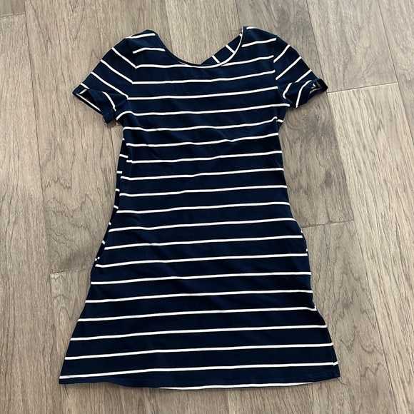FEAGER Casual Striped Criss Cross Short Sleeve T Shirt Dress, Blue/White, Sz S - Picture 3 of 10